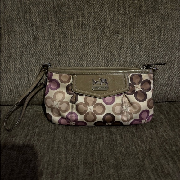 Coach wristlet - Picture 5 of 6